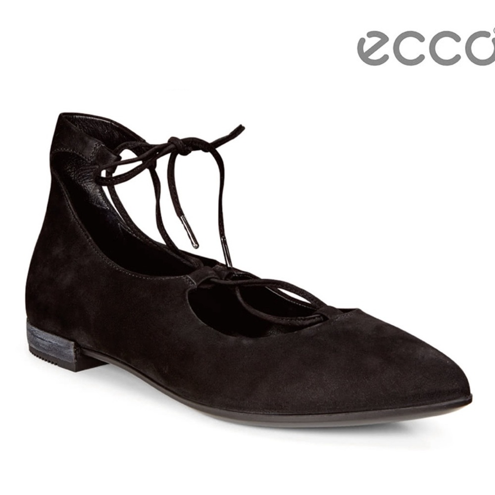 Brand new never worn Ecco ballerina flats